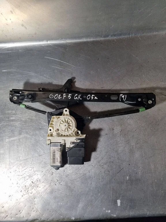 Rear door window regulator with motor H06S0213