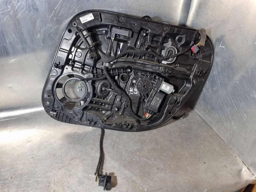Rear door window regulator with motor 46653143635