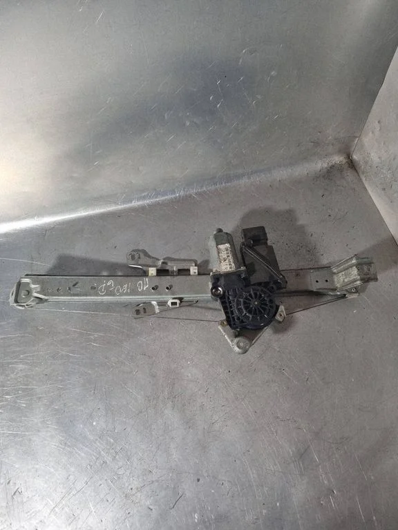Rear door window regulator with motor – Mercedes-Benz A-Class W169 (2004-2012)