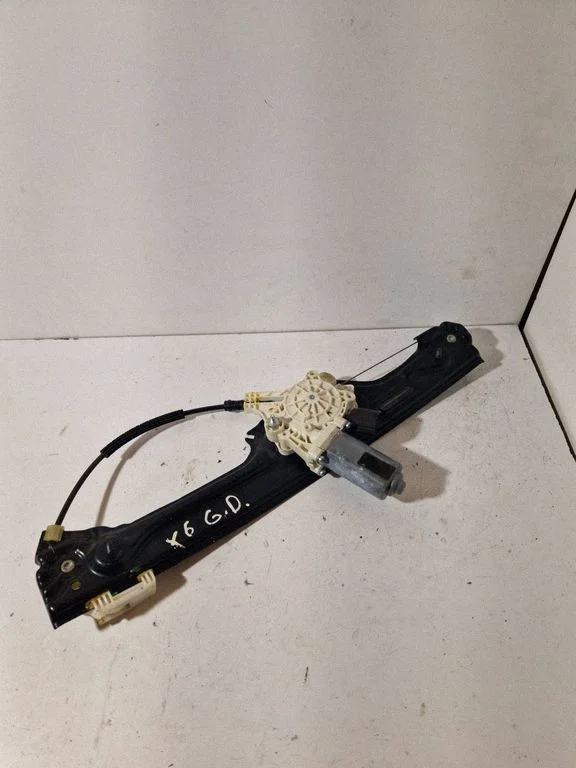 Rear door window regulator with motor 7197304