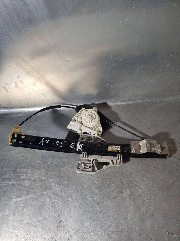 Rear door window regulator with motor 8K0959811A