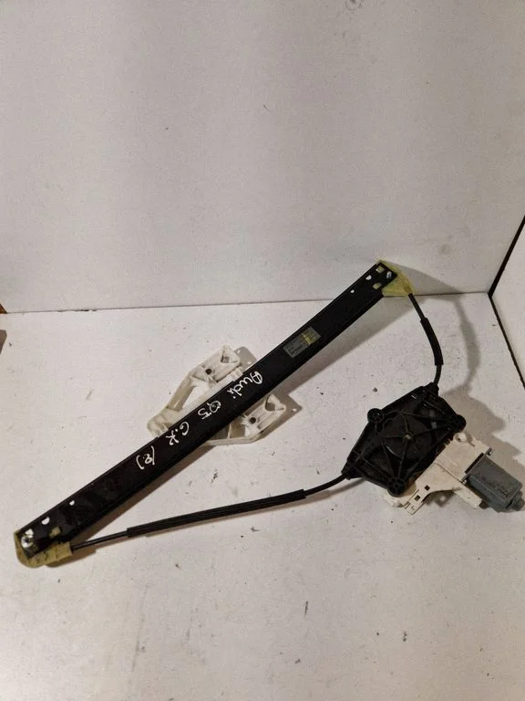 Rear door window regulator with motor 8R0839461D