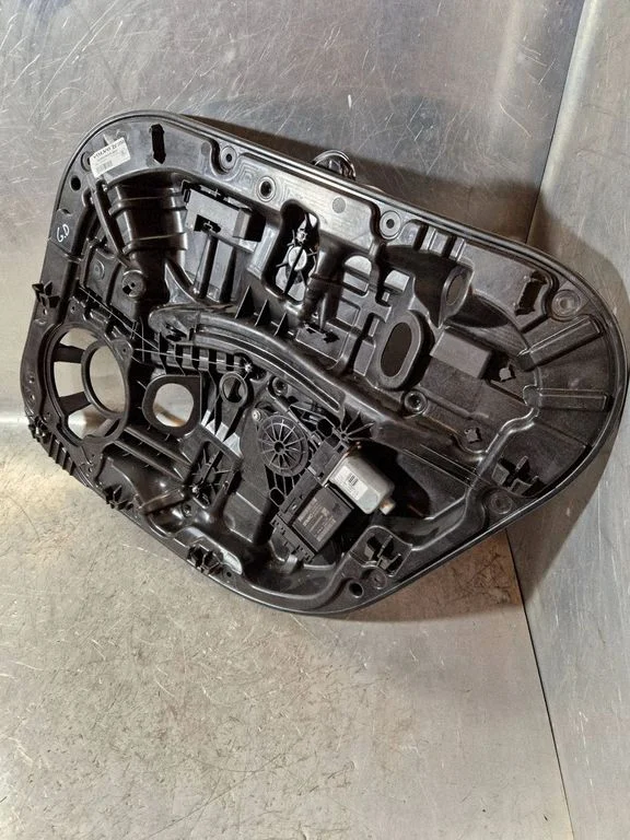 Rear door window regulator with motor 31378602