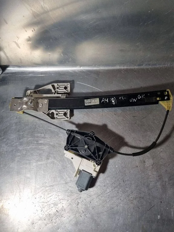Rear door window regulator with motor 8K0839461A