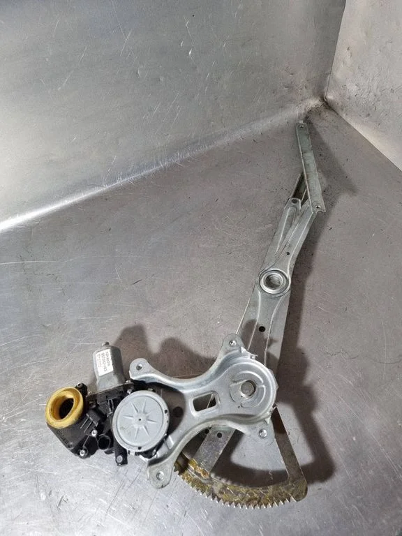 Rear door window regulator with motor 698300F020