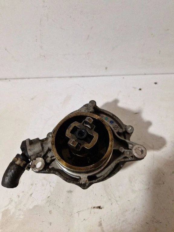 Vacuum pump 7791252