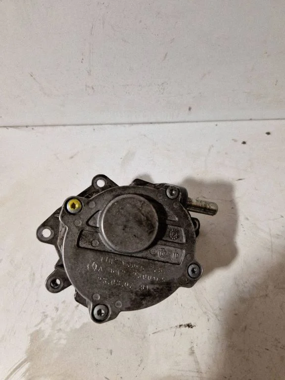 Vacuum pump – Mercedes-Benz R-Class W251 (2005-2013)