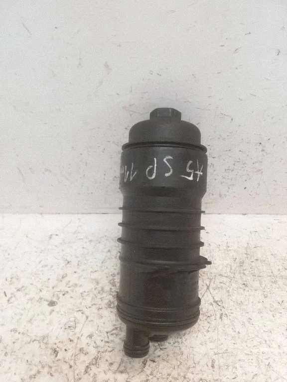 Oil filter mounting bracket 78558686