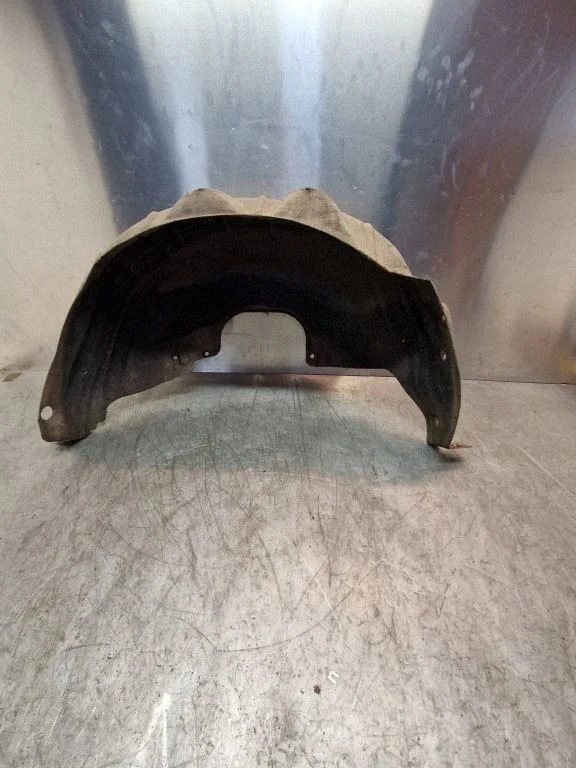 Rear arch fender liner splash guards – left