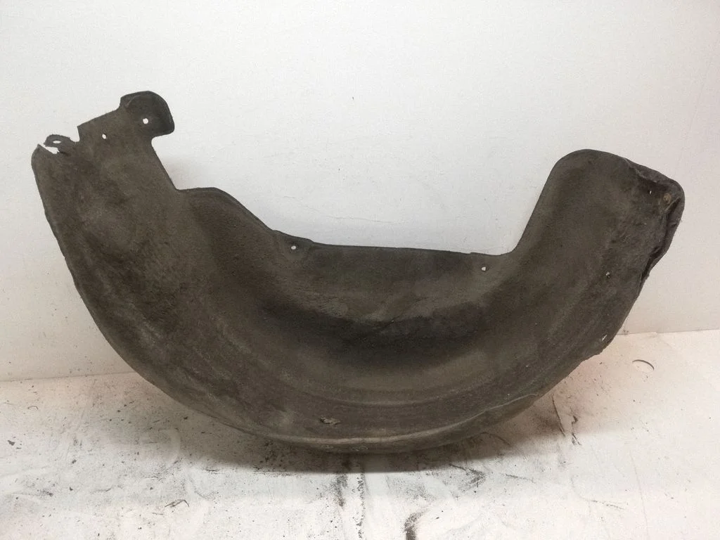 Rear arch fender liner splash guards – right