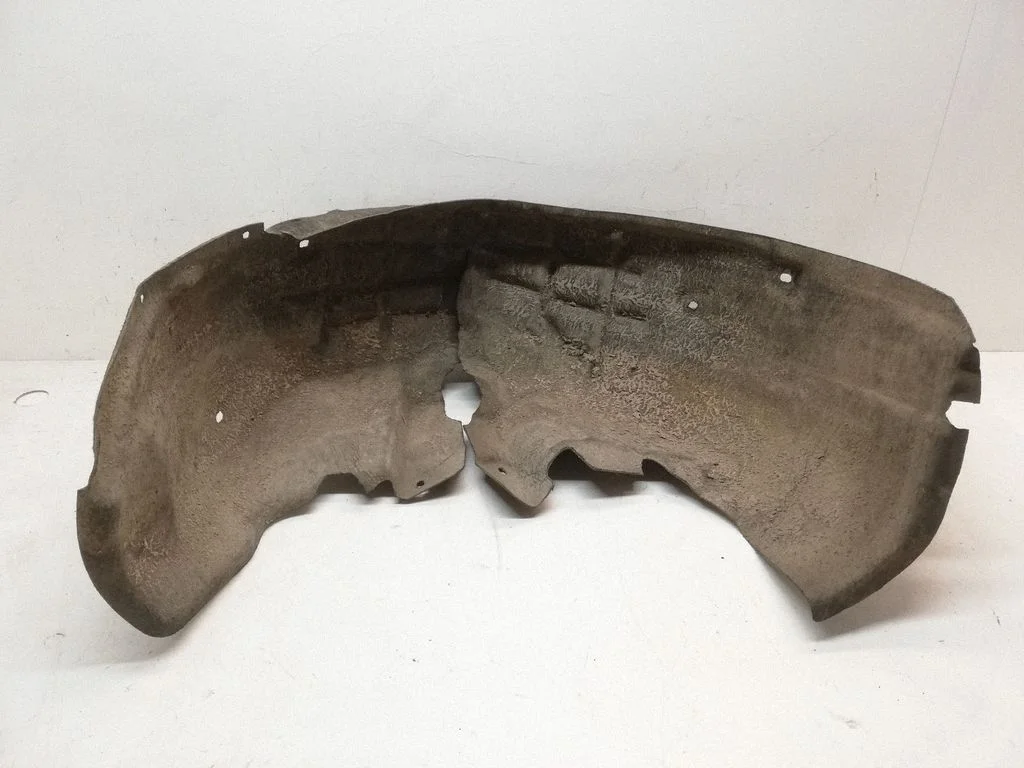 Rear arch fender liner splash guards 8K0810172B