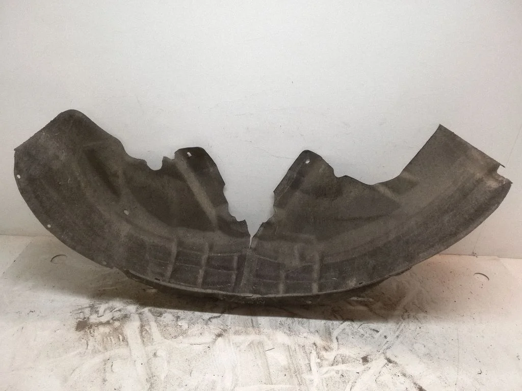 Rear arch fender liner splash guards – left