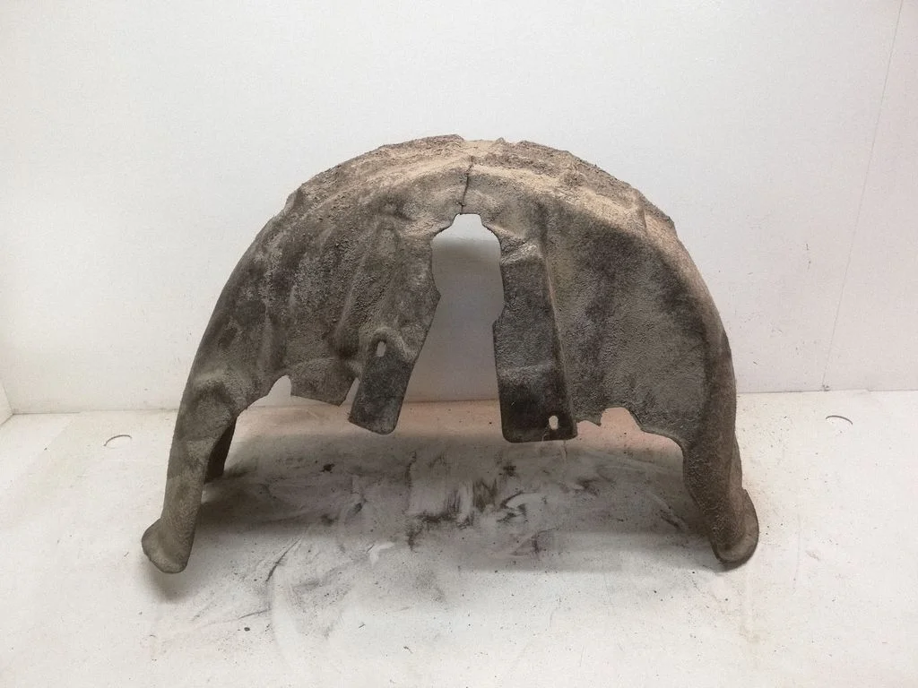 Rear arch fender liner splash guards 8K0810172B