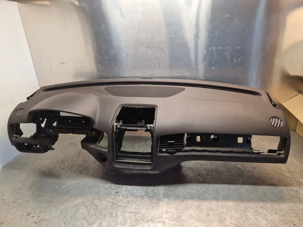Armatuurlaud – Volkswagen Touareg II (2010-2018)