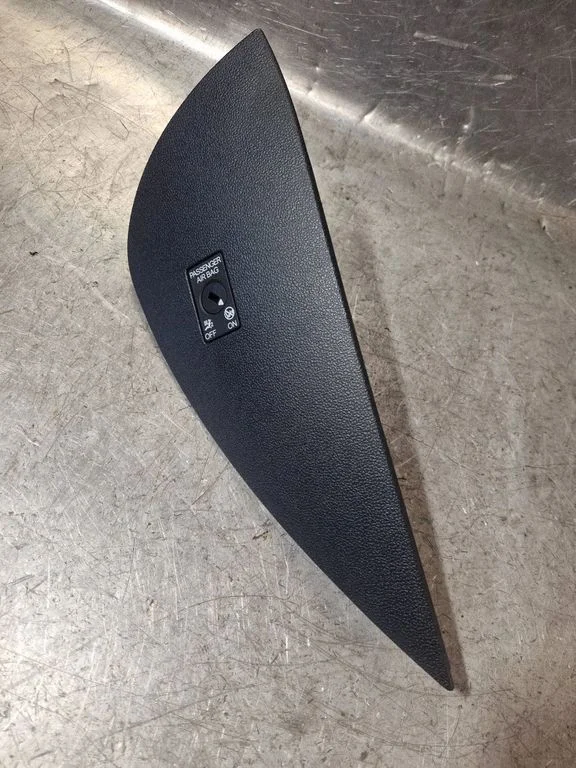 Dashboard side end trim 2GM858248