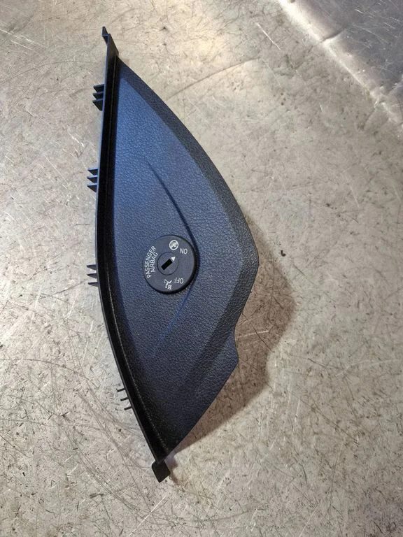 Dashboard side end trim – BMW 3 Series F30 F35 F31 (2012-2018)
