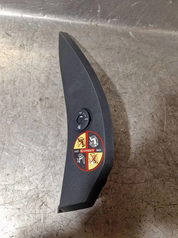 Dashboard side end trim 68498JY40A