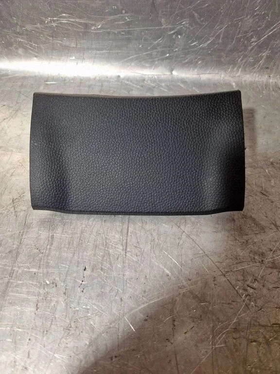 Dashboard side end trim
