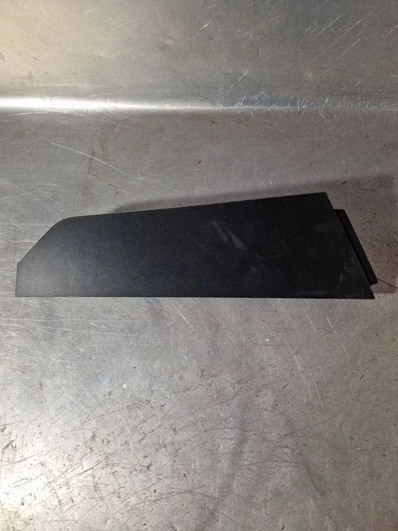 Dashboard side end trim 31389960