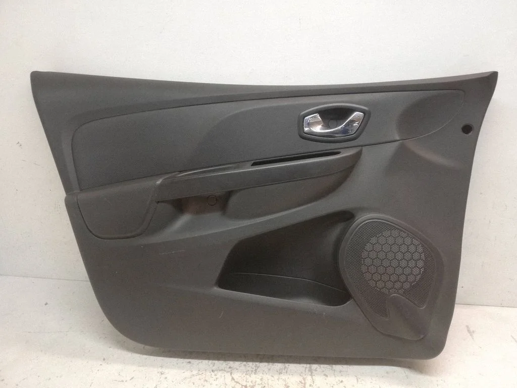 Front door card panel trim 809010784R