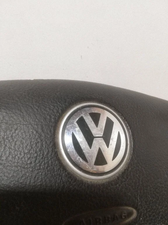 Steering wheel airbag – Volkswagen Passat B5.5 (2001-2005)