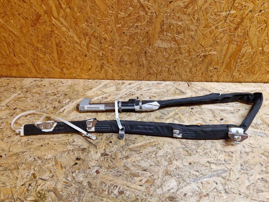 Katuse turvapadi (kardin) – Nissan Qashqai+2 (2008-2010)