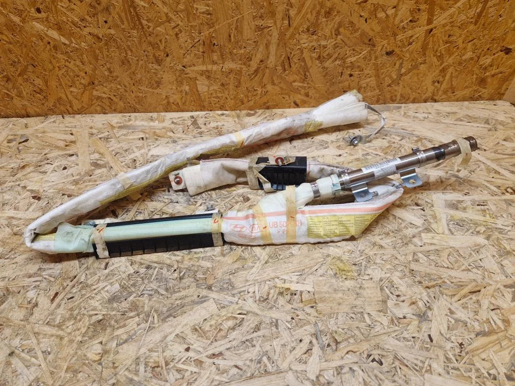 Katuse turvapadi (kardin) 850201W000