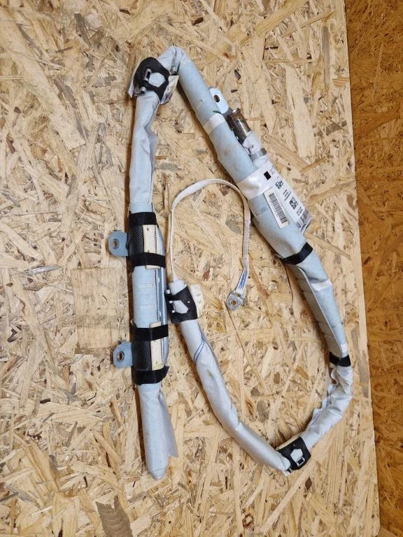 Roof airbag C15084600