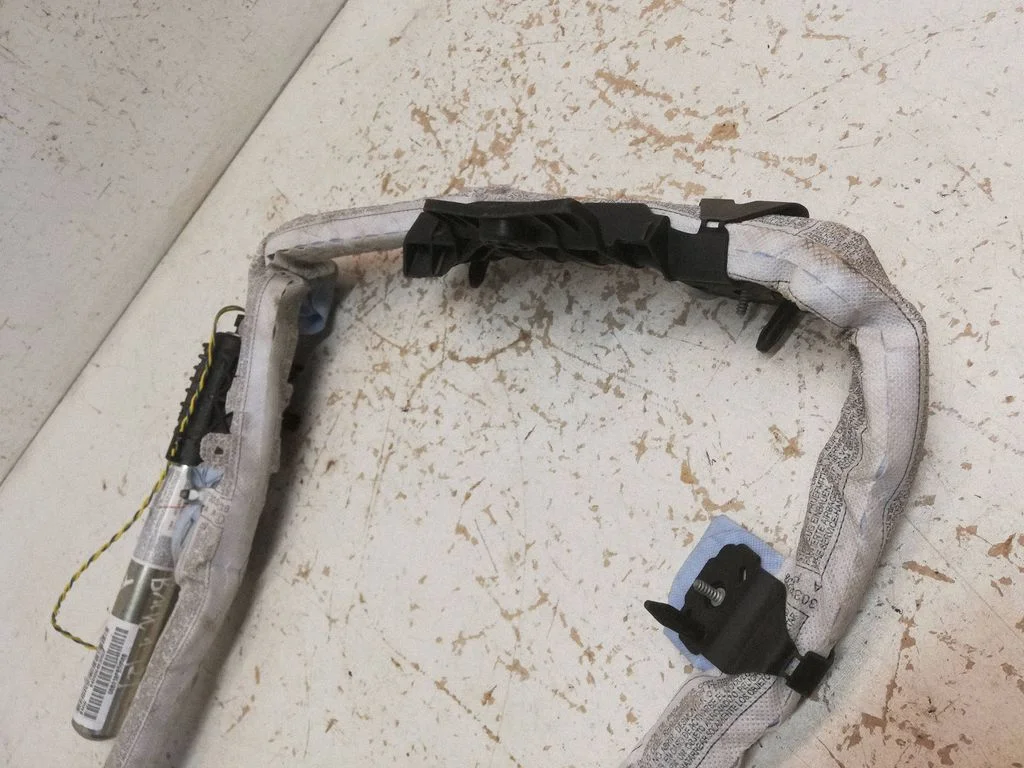 Roof airbag – BMW 1 Series E81 E87 (2004-2011)