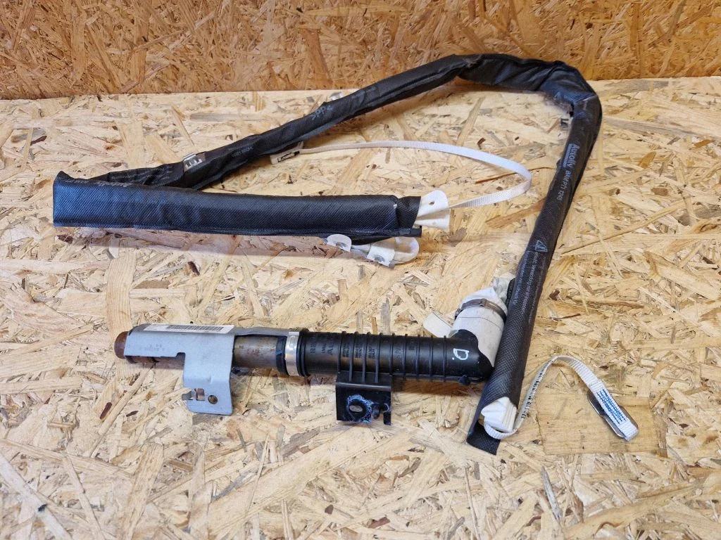 Katuse turvapadi (kardin) – Nissan Qashqai (2006-2010)