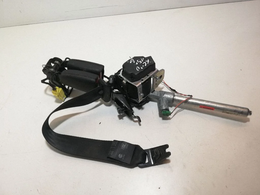 Rear seatbelt 6061536L0D