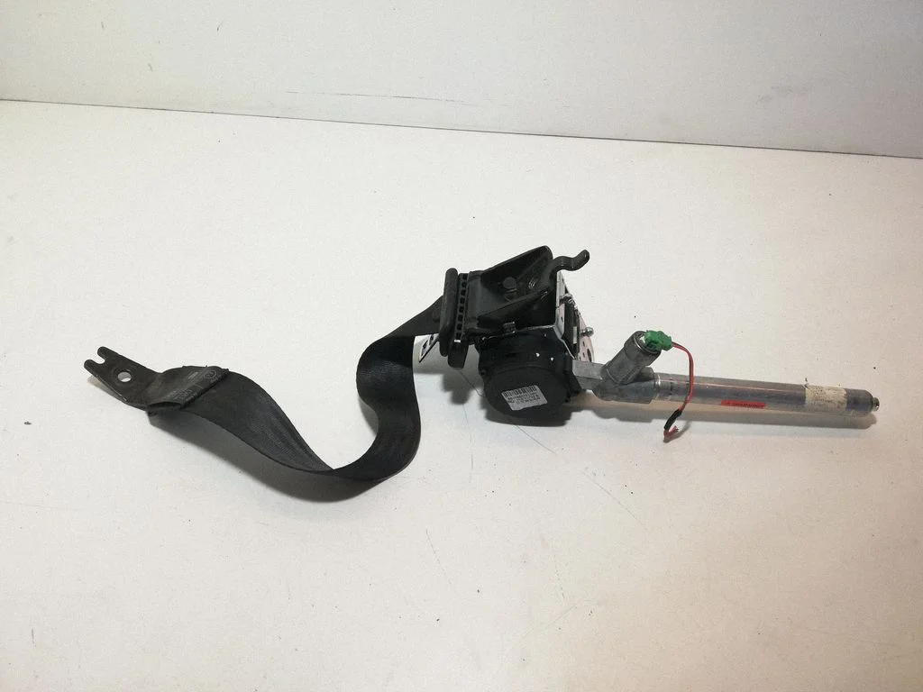 Rear seatbelt 6061536L0D