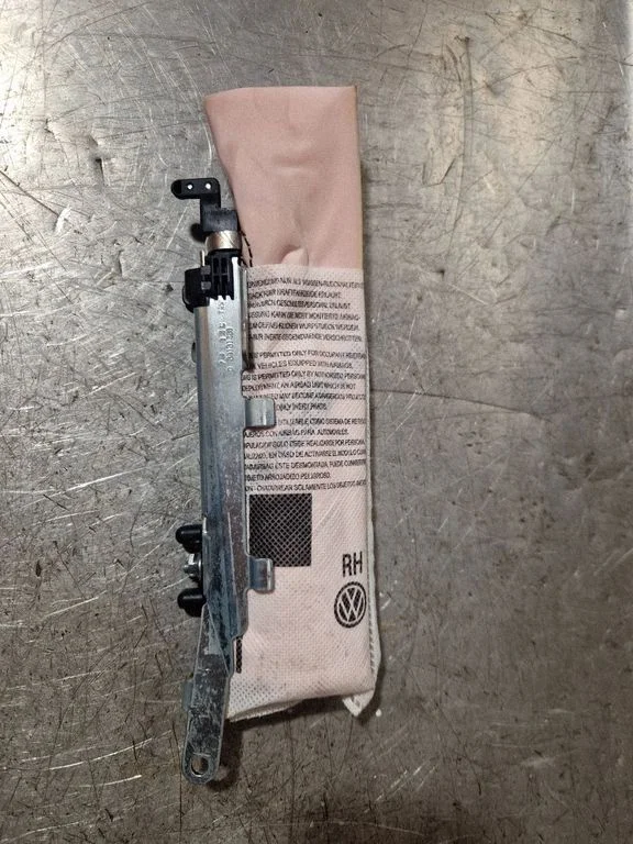 Seat airbag 5JA880241B