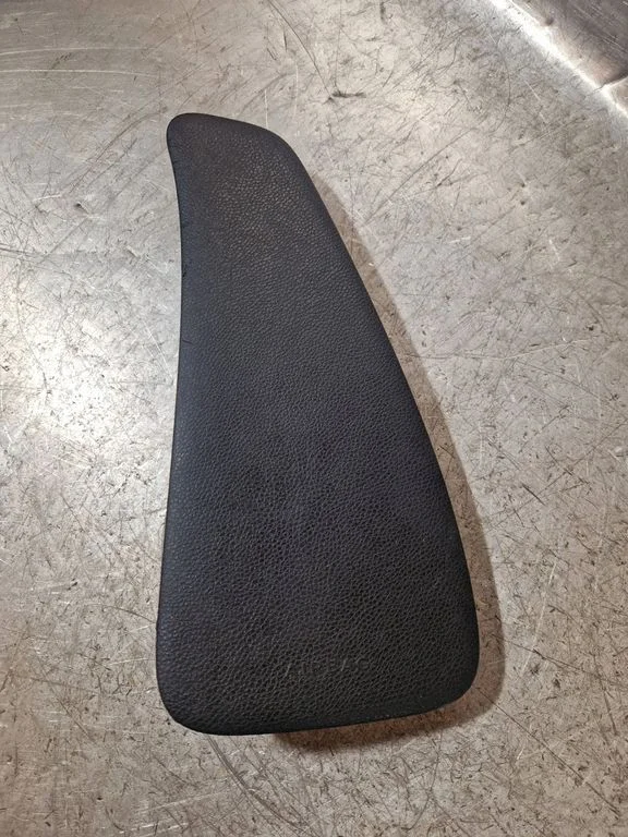 Seat airbag – Mercedes-Benz C-Class AMG W204 (2007-2014)