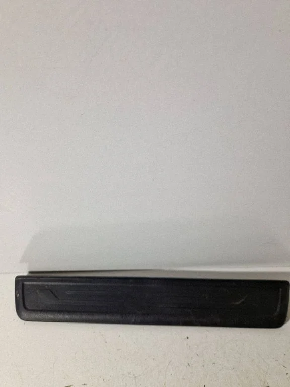 Front sill trim cover – KIA Sportage (2011-2016)