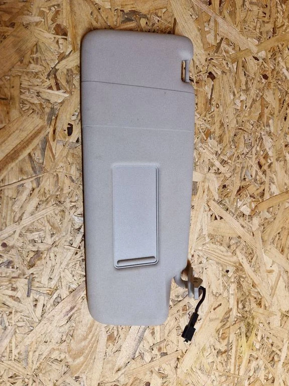 Sun visor – Volkswagen Touran II (2010-2016)