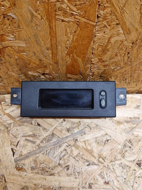 Screen/display/small screen – Opel Corsa D (2006-2014)