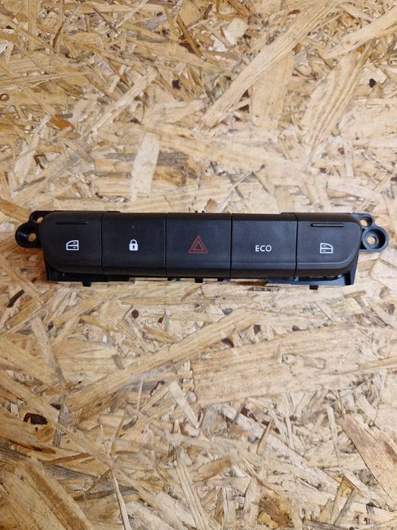 Electric window control switch 8AQ3252907063R