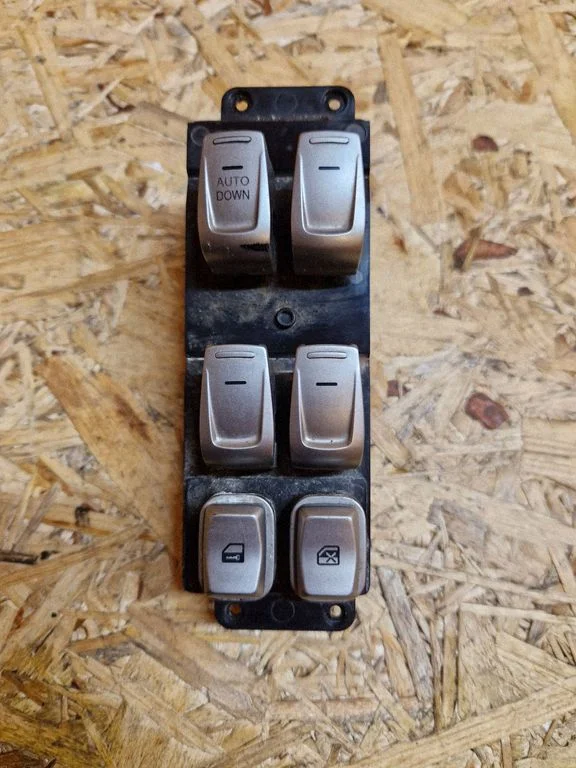 Electric window control switch 299139565