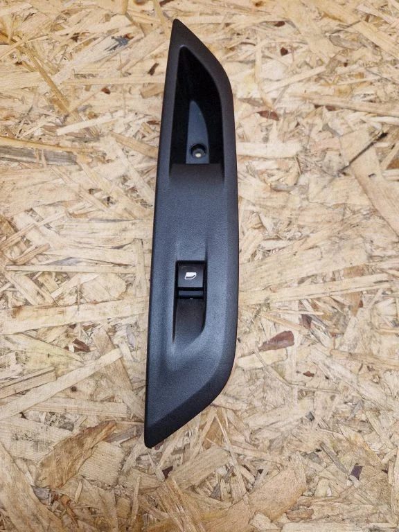 Electric window control switch 9823233380