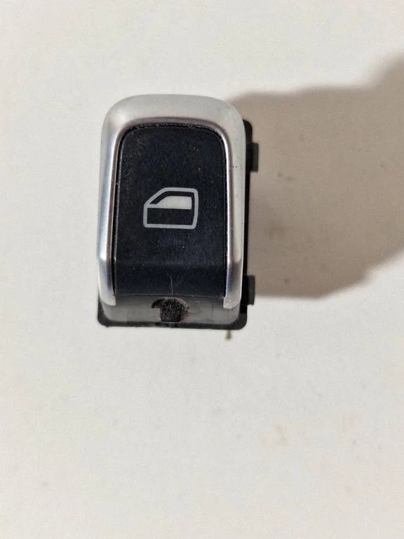 Electric window control switch 8K09598558