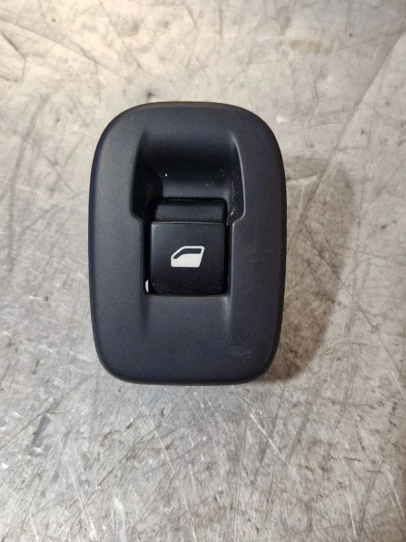 Elektrisko logu slēdzis 96751119ZD