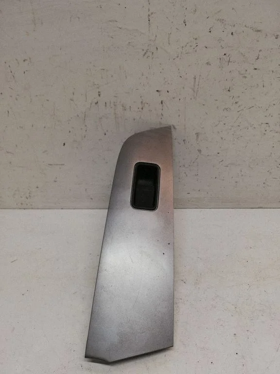 Electric window control switch GS1D66380