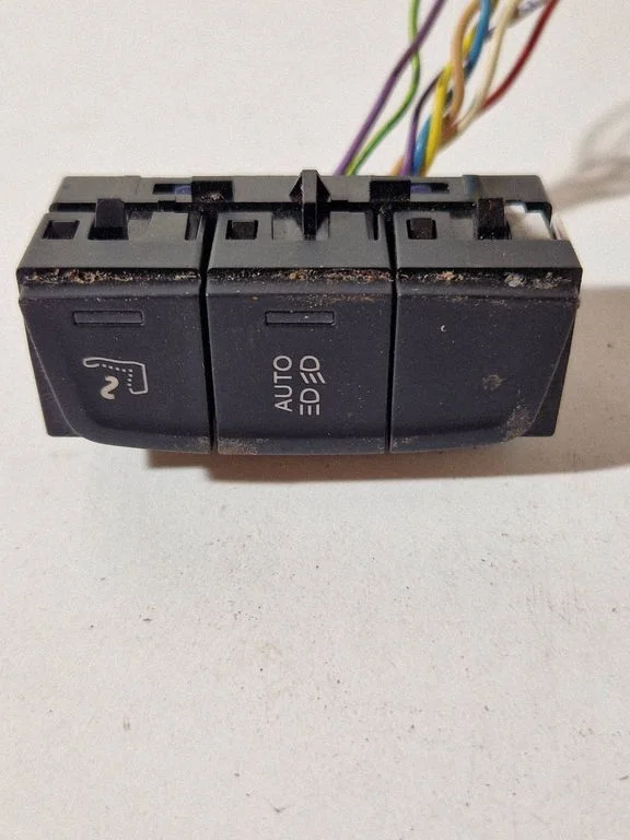 Other switches/knobs/shifts 98111062ZD