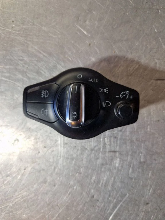 Light switch 8K0941531AS