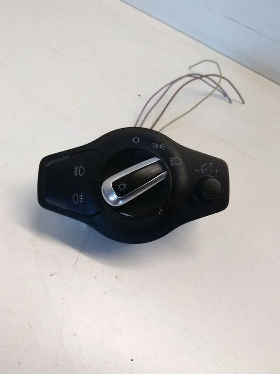 Tulede lüliti 8K0941531AR