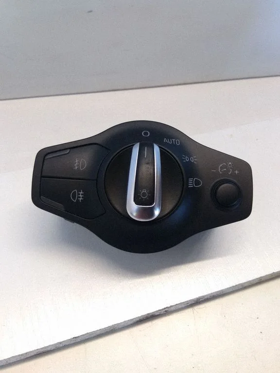 Light switch – Audi A4 Allroad B8 (2008-2016)