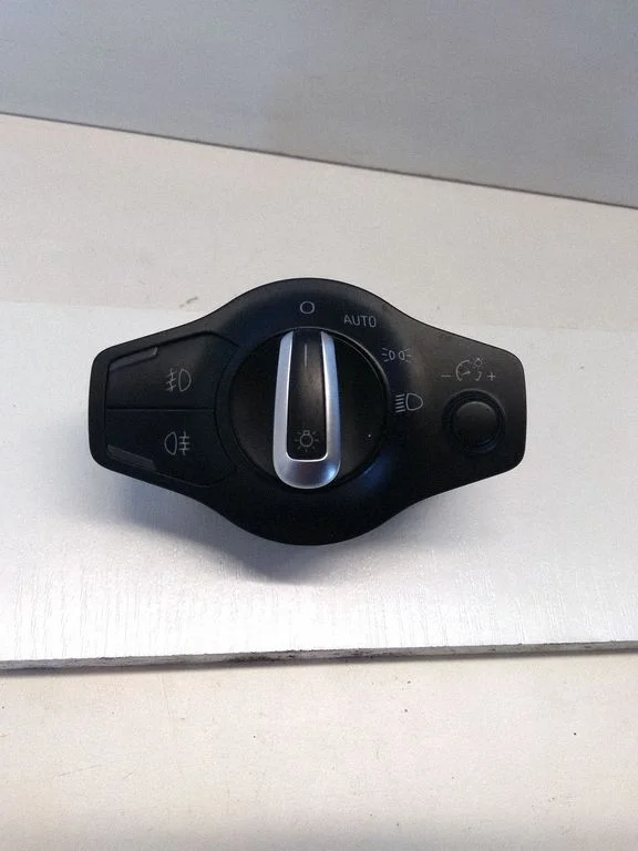 Light switch – Audi A4 Allroad B8 (2008-2016)