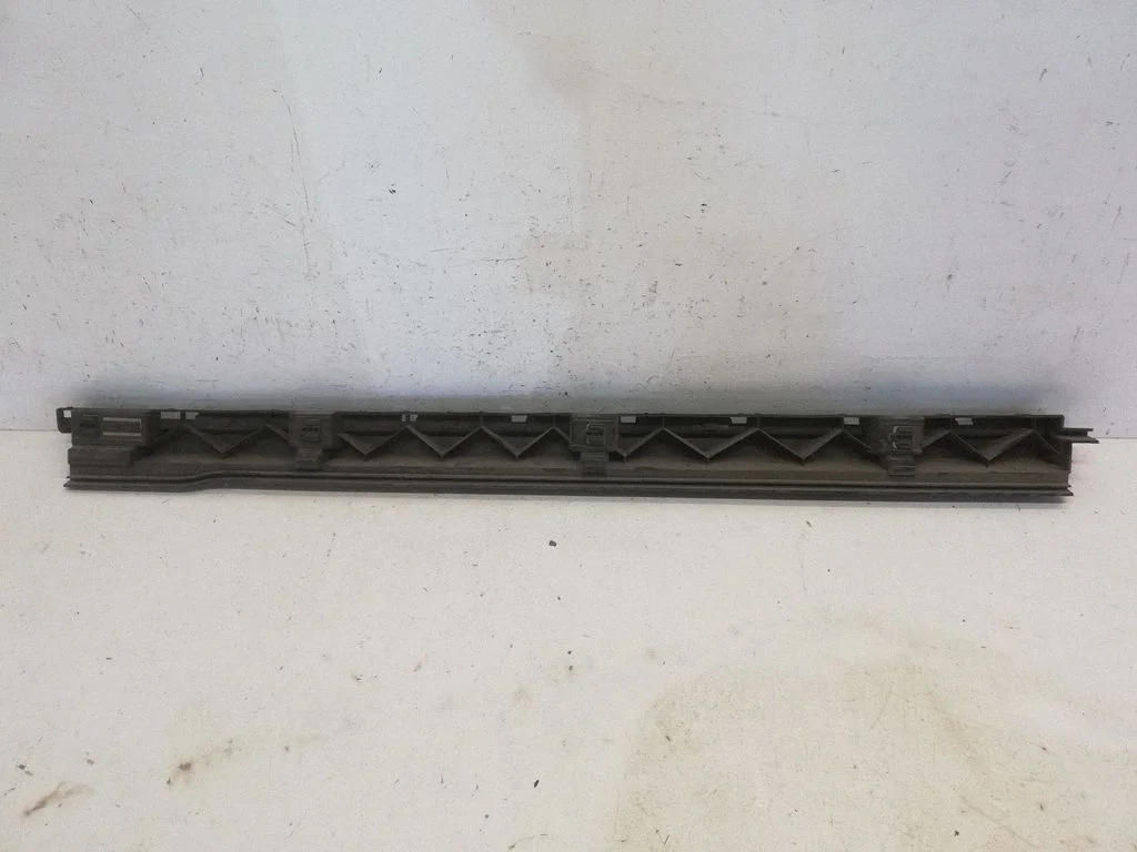 Sill supporting ledge – Volvo S90, V90 (2016-)