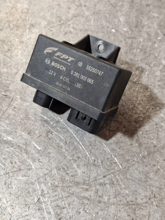 Eelsüüteküünalde relee 55250747